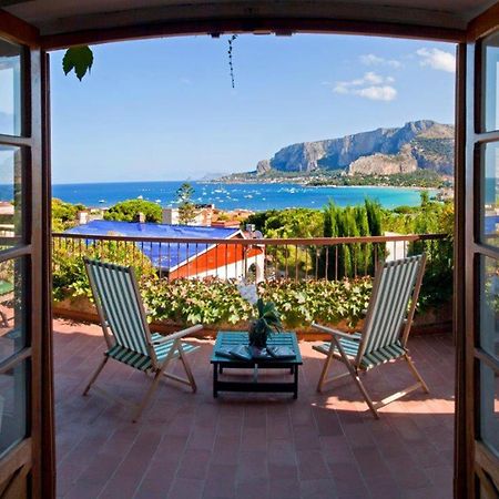 Il Glicine Sul Golfo Bed & Breakfast Mondello Dış mekan fotoğraf